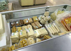 成都食品協(xié)會(huì)徐總購(gòu)買(mǎi)我廠豆腐成套設(shè)備
